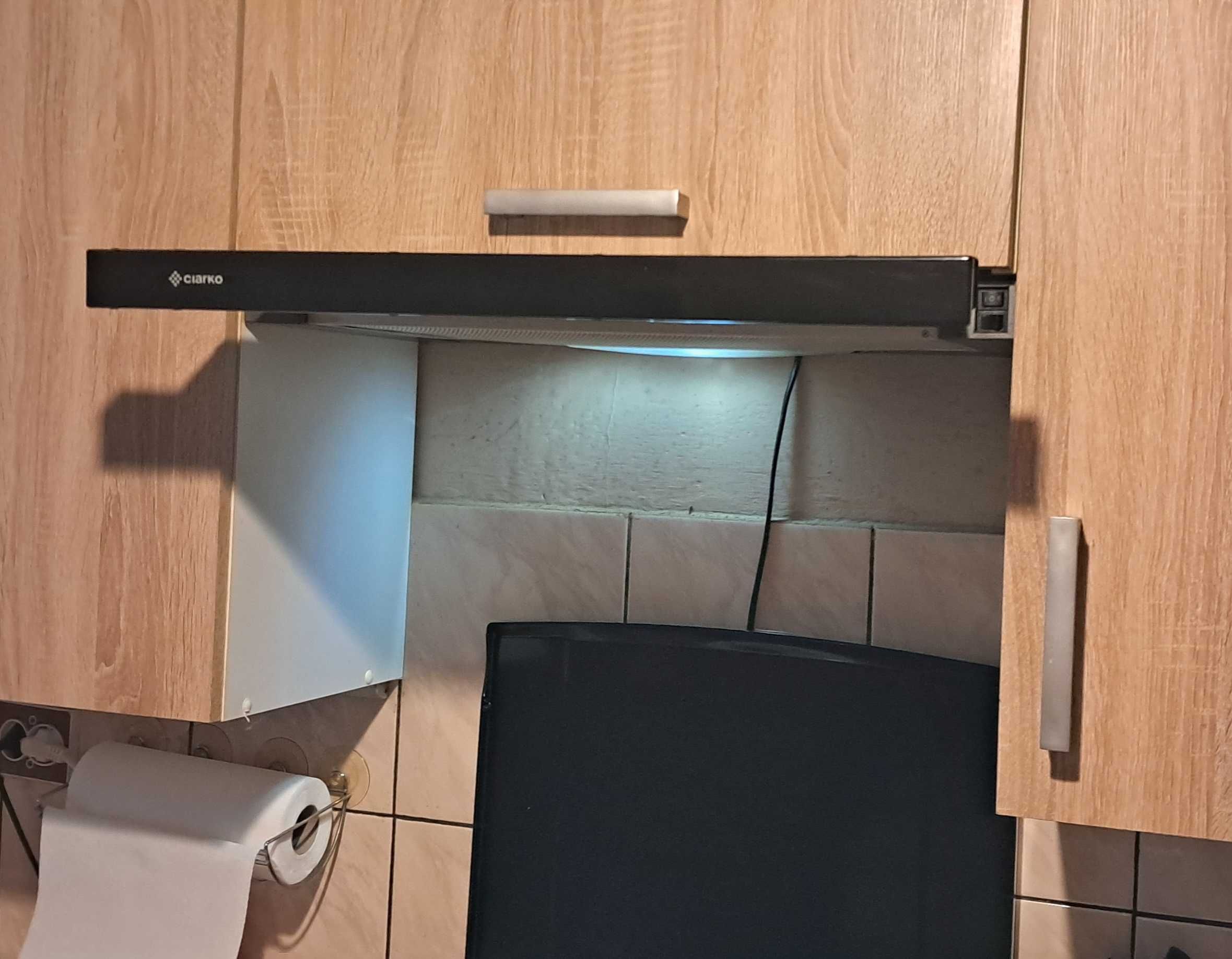Okap Ciarco podszafkowo -kominowy i szafka