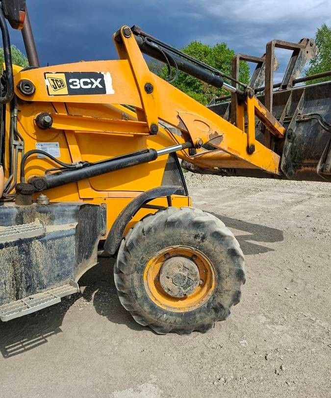Koparka ładowarka JCB 3CX