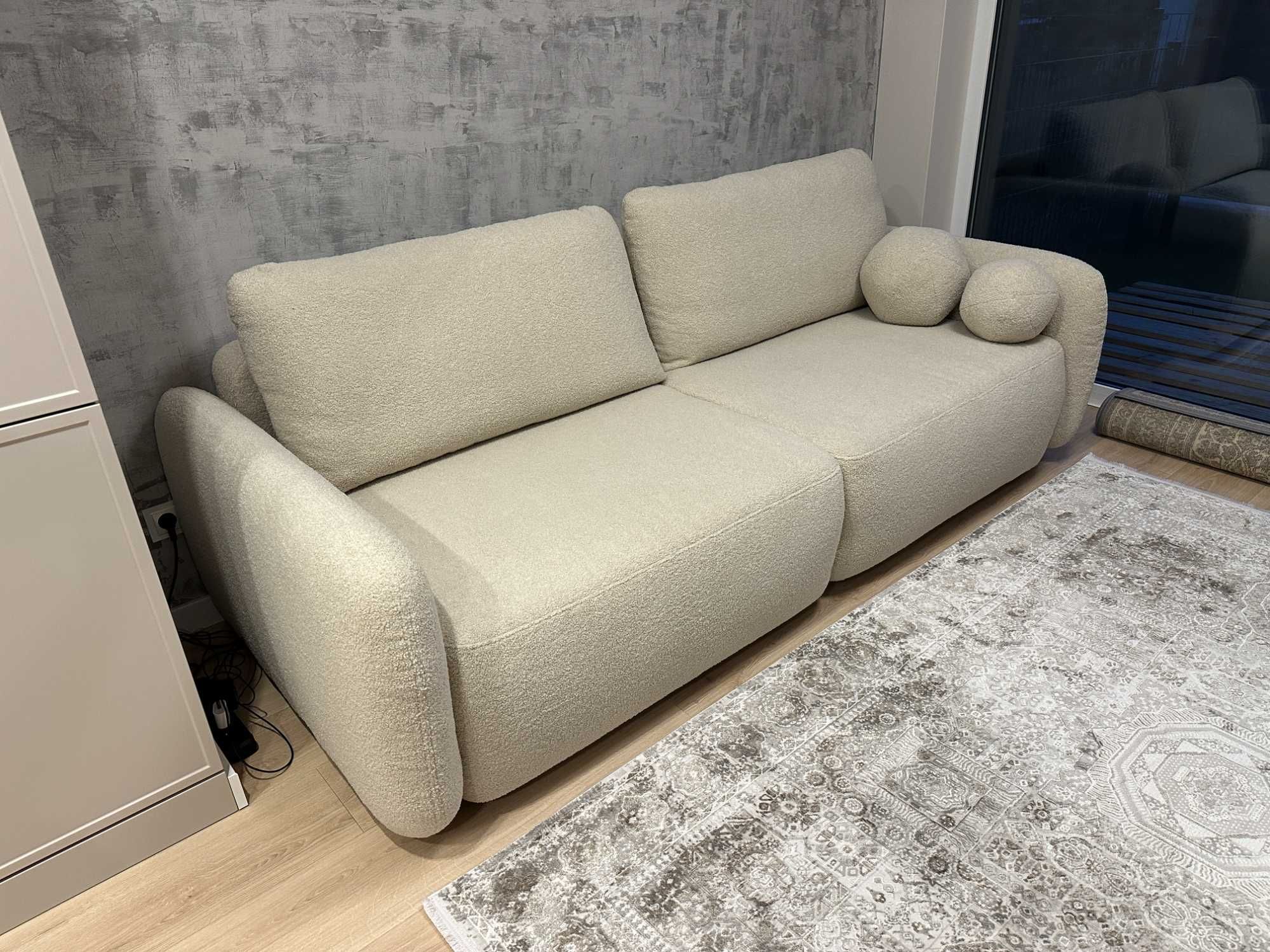 Sofa Botse, rozkładana, jasnobeżowa z pojemnikiem, boucle, Lectus
