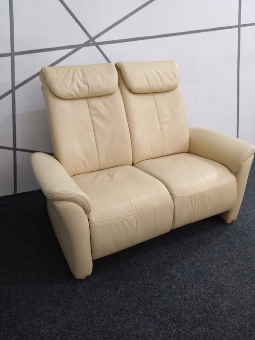 Кожаный диван раскладной реклайнер