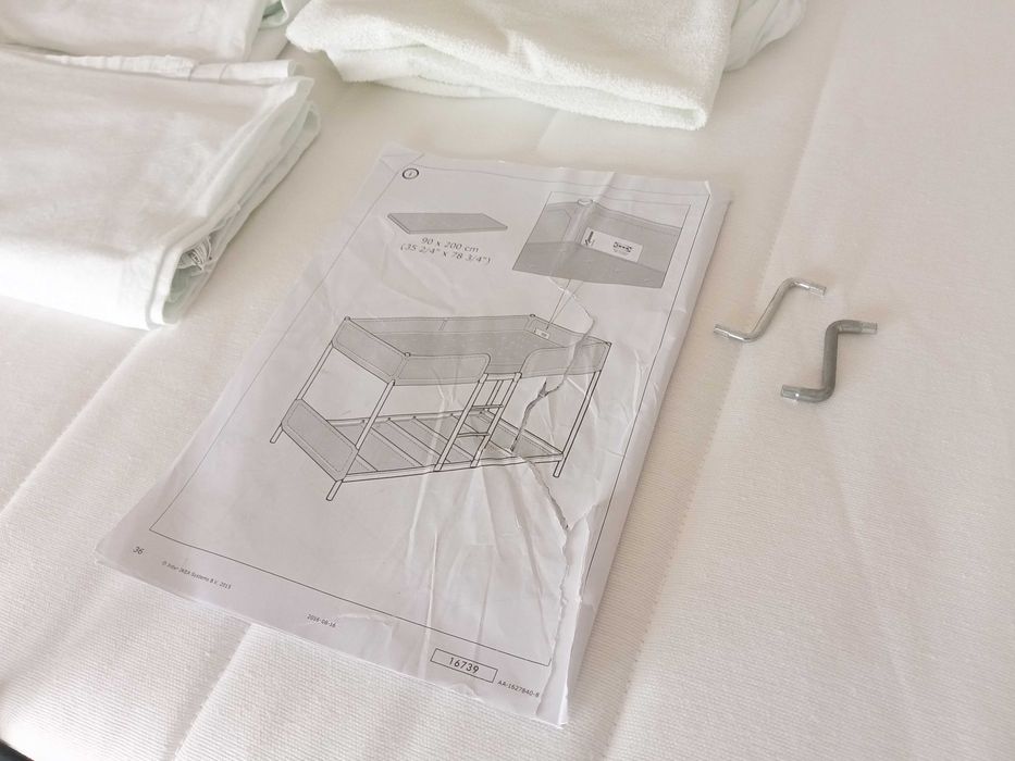 Beliche IKEA Tuffing com tudo