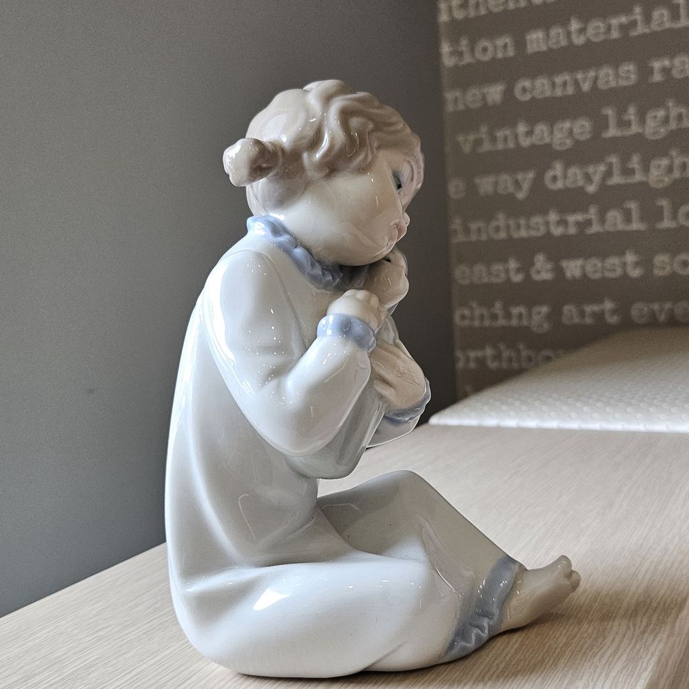 Статуэтка, фарфор, Zaphir lladro, Девочка с куклой Don't Cry Dolly