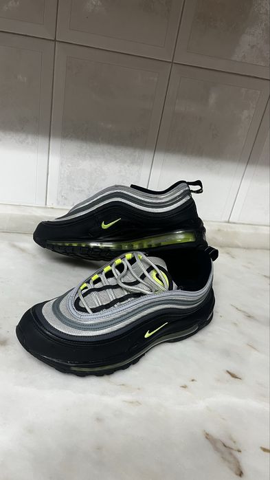 NIKE AIR MAX 97 Icons Neon (Edição Especial)