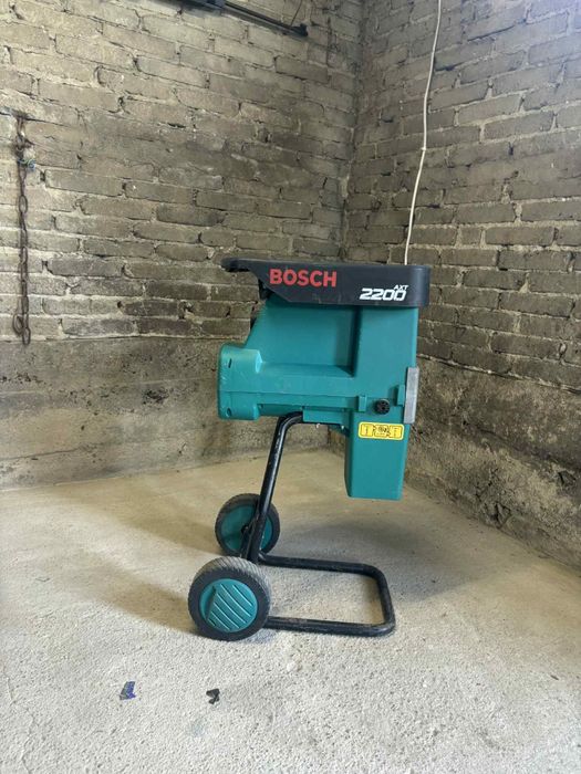 Sprzedam rozdrabniacz elektryczny Bosh 2200 axt