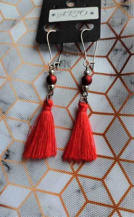 Kolczyki chwosty z koralem czerwone delikatne prezent ślubne