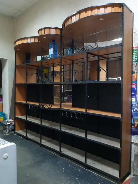 Барная стойка,барный стеллаж + полочка,балон для углекислоты.