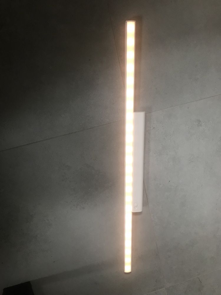 Listwa led z czujnikiem ruchu stotta do szafy biala 72 cm ikea