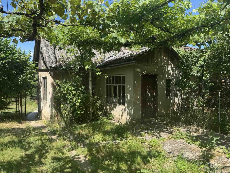 Будинок в селі Кальник