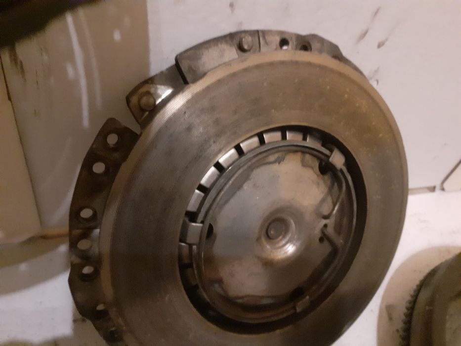 Sprzęgło Golf 4 1.4 1.6 16 v benzyna