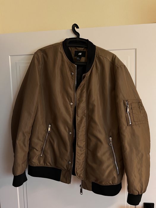 Стильний бомбер h&m