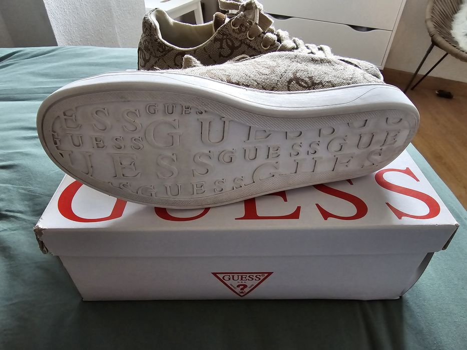 Ténis Guess Bejes