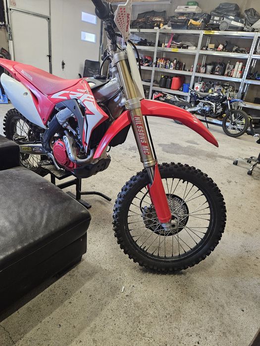 Honda CRF450R doinwestowana, stan bdb.
