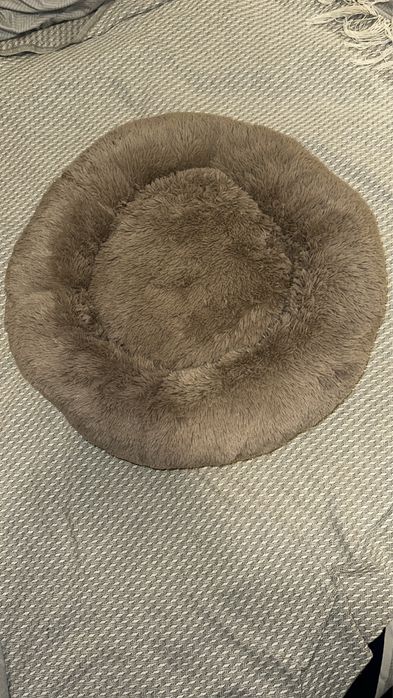 Лежанка для кота/собаки (круглый,пушистый пуфик с вынимающейся дном)