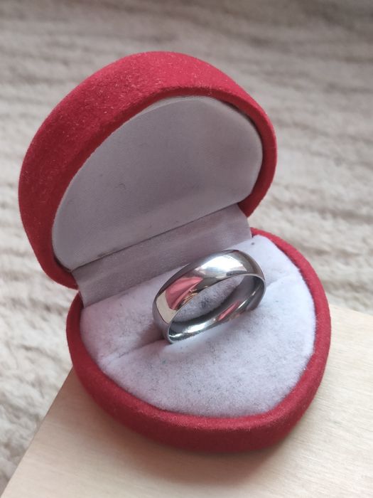 Piękny pierścionek unisex pierścionek stal nierdzewna kolor srebrny