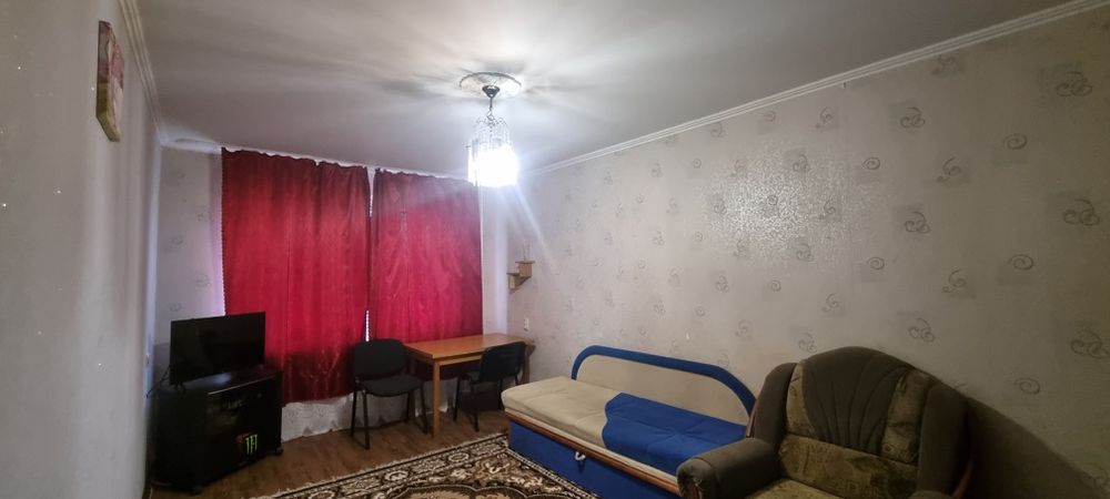 Оренда однокімнатної квартири на Шуменському . Перший поверх .