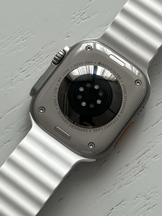 Продам Apple Watch Ultra