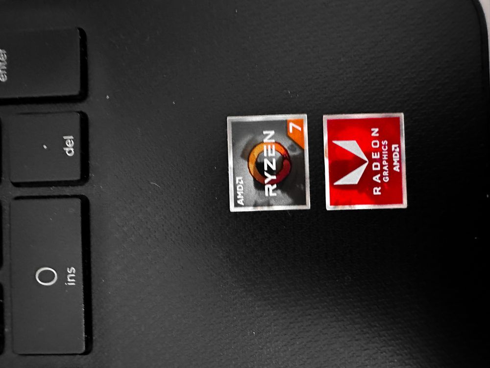 Laptop HP 16/370GB SSD; Ryzen 7; Radeon graphics
