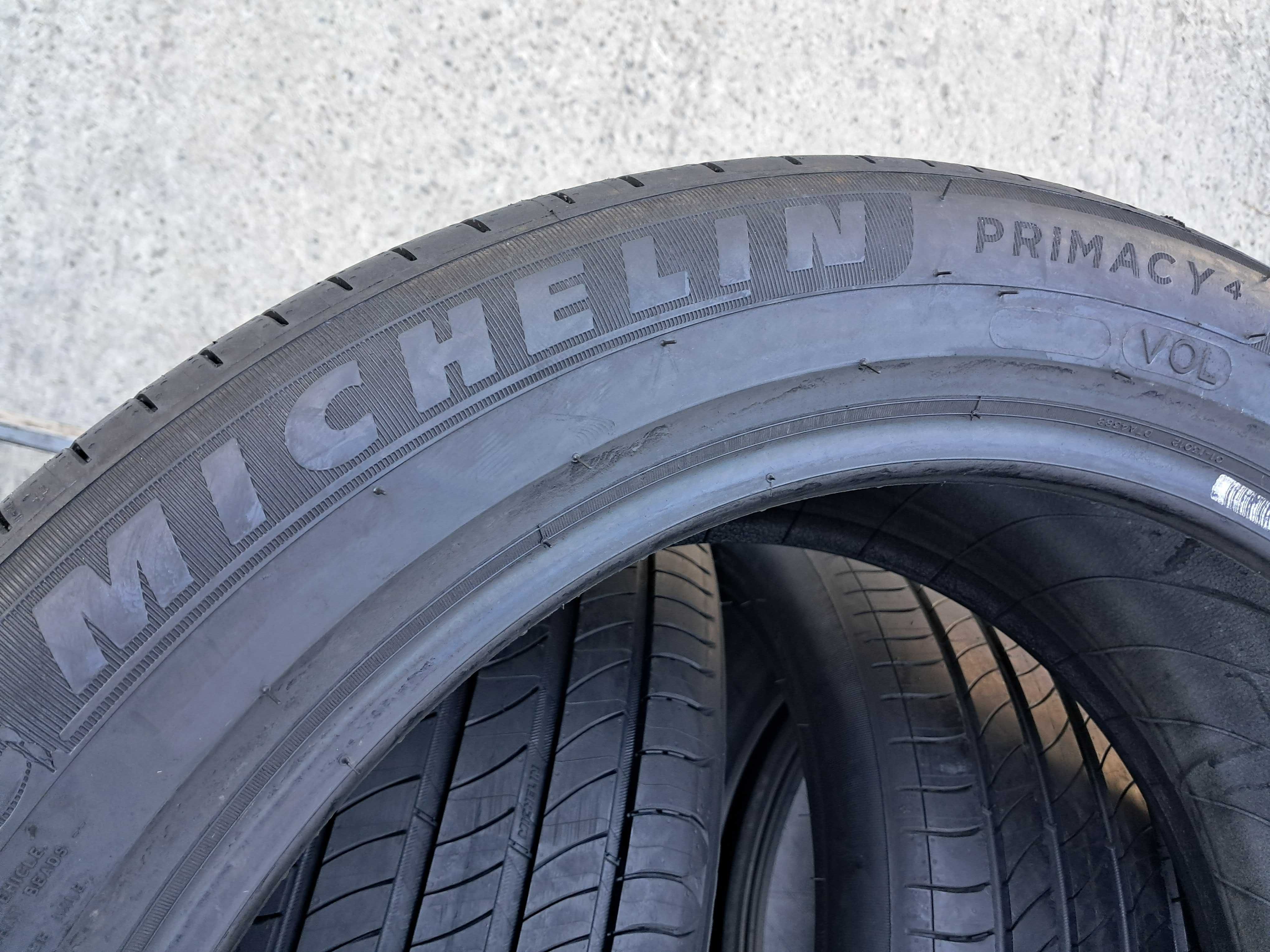Резина літня, 99%, Michelin Primacy 4 255\45 R20 (арт.12869)