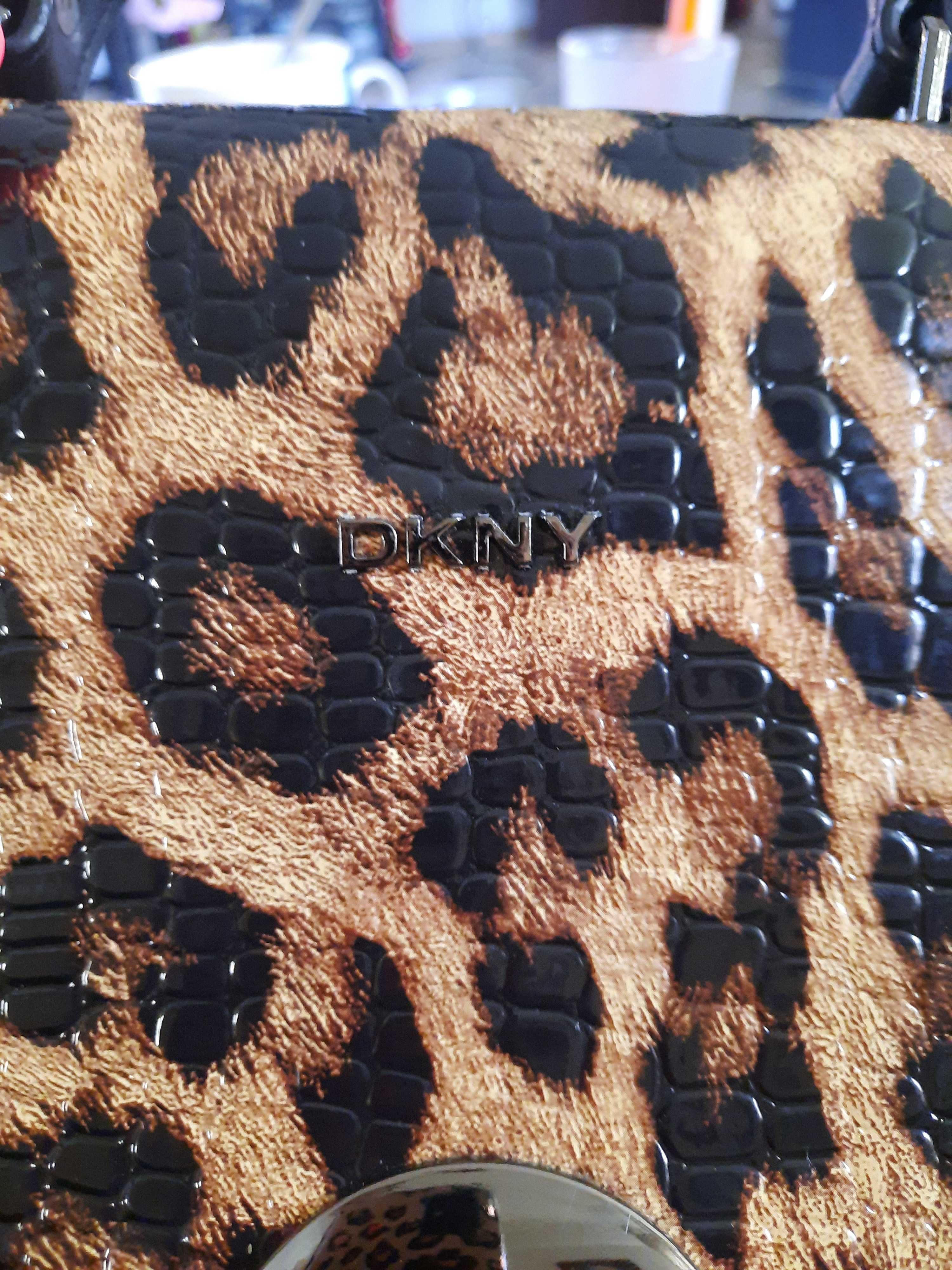 Torebka  DKNY panterka  skóra  ekologiczna  lakierowana