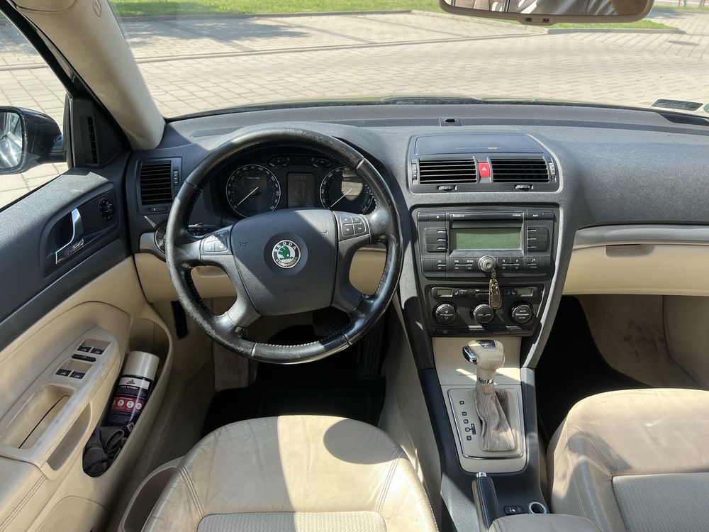 Skoda Octavia II 2.0 benzyna/automat
