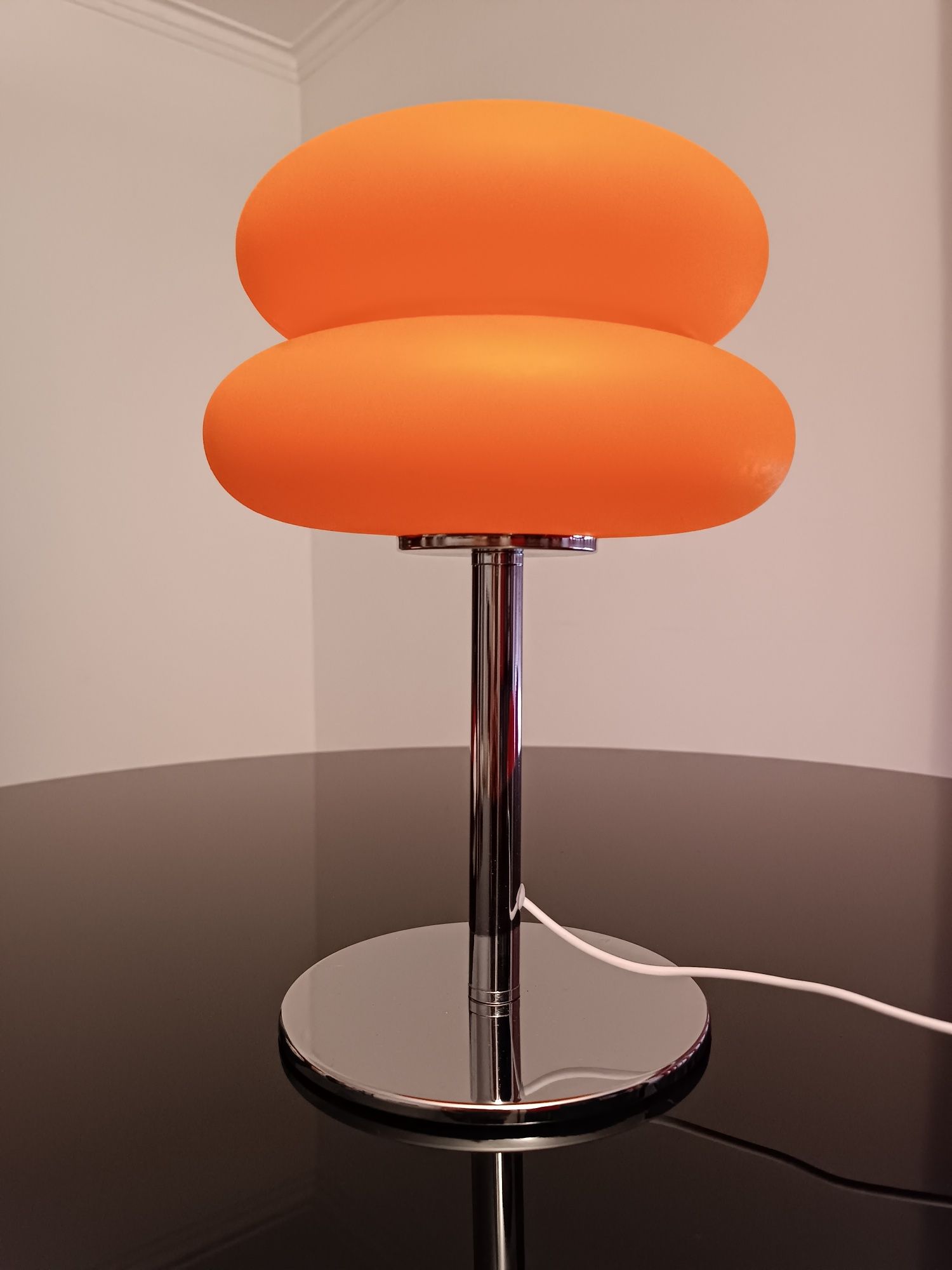Candeeiro de mesa luz led