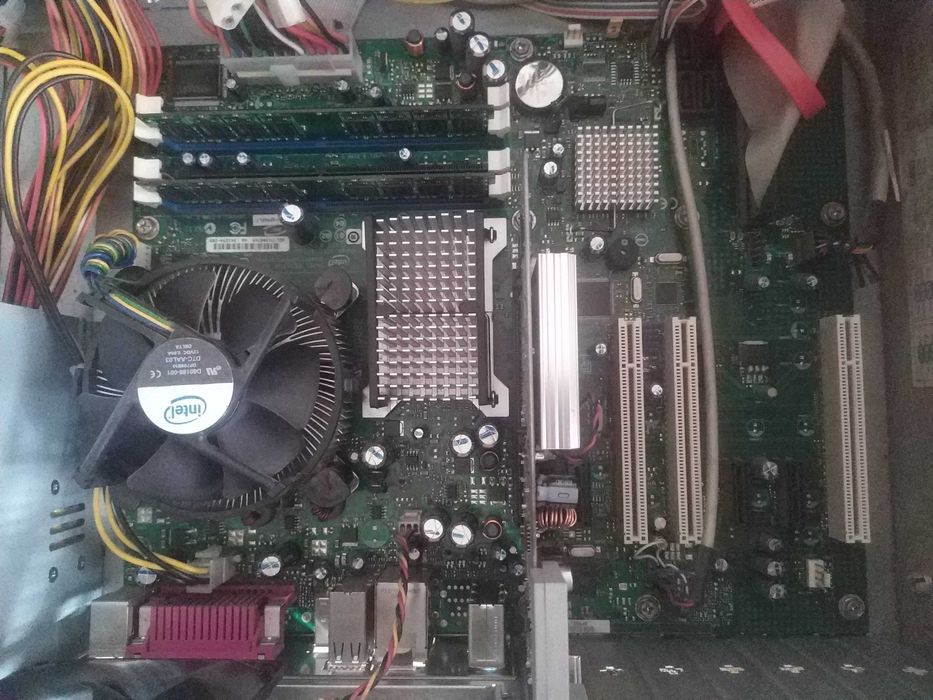 Материнська плата socket 775 chipset 965