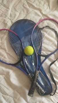 raquetes de tennis com bola e saco de transporte