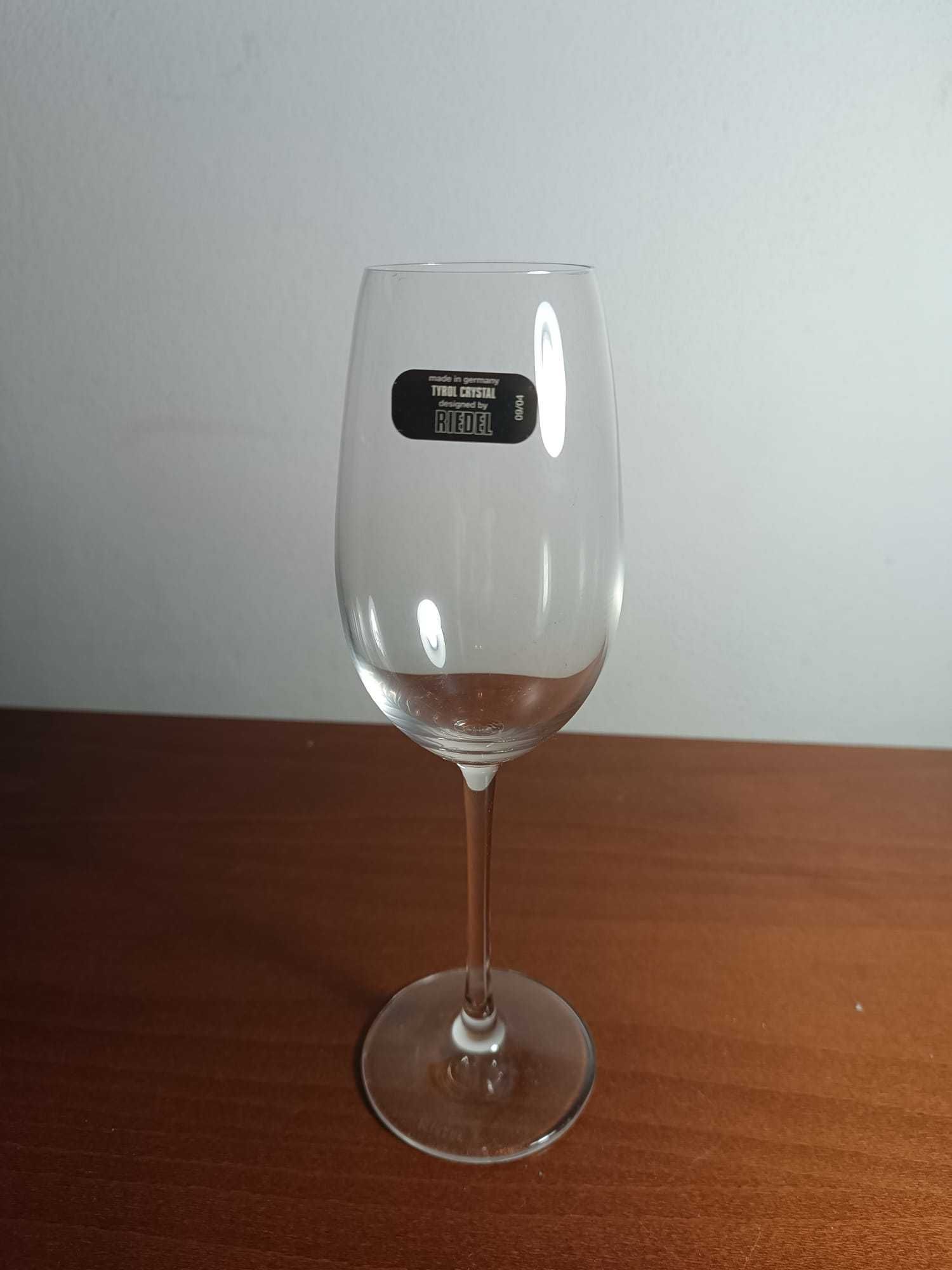 Conjuntos de 10 + 3 + 3 copos de cristal de TYROL - Designed by RIEDEL
