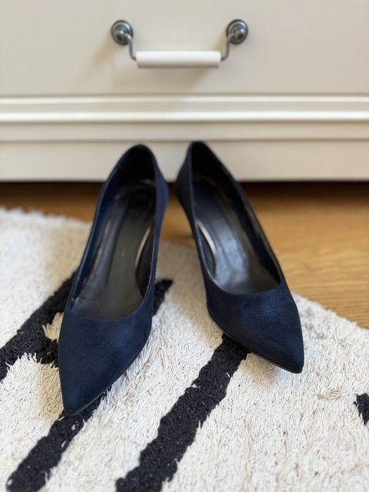 Prima Moda granatowe szpilki 36 zamszowe