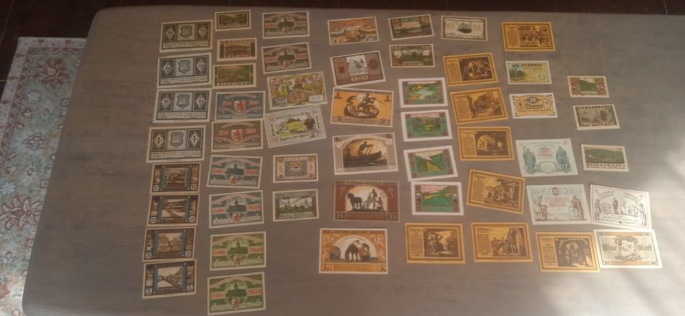 Zestaw banknotów pieniędzy zastepczych około 50 szt. notgeld .