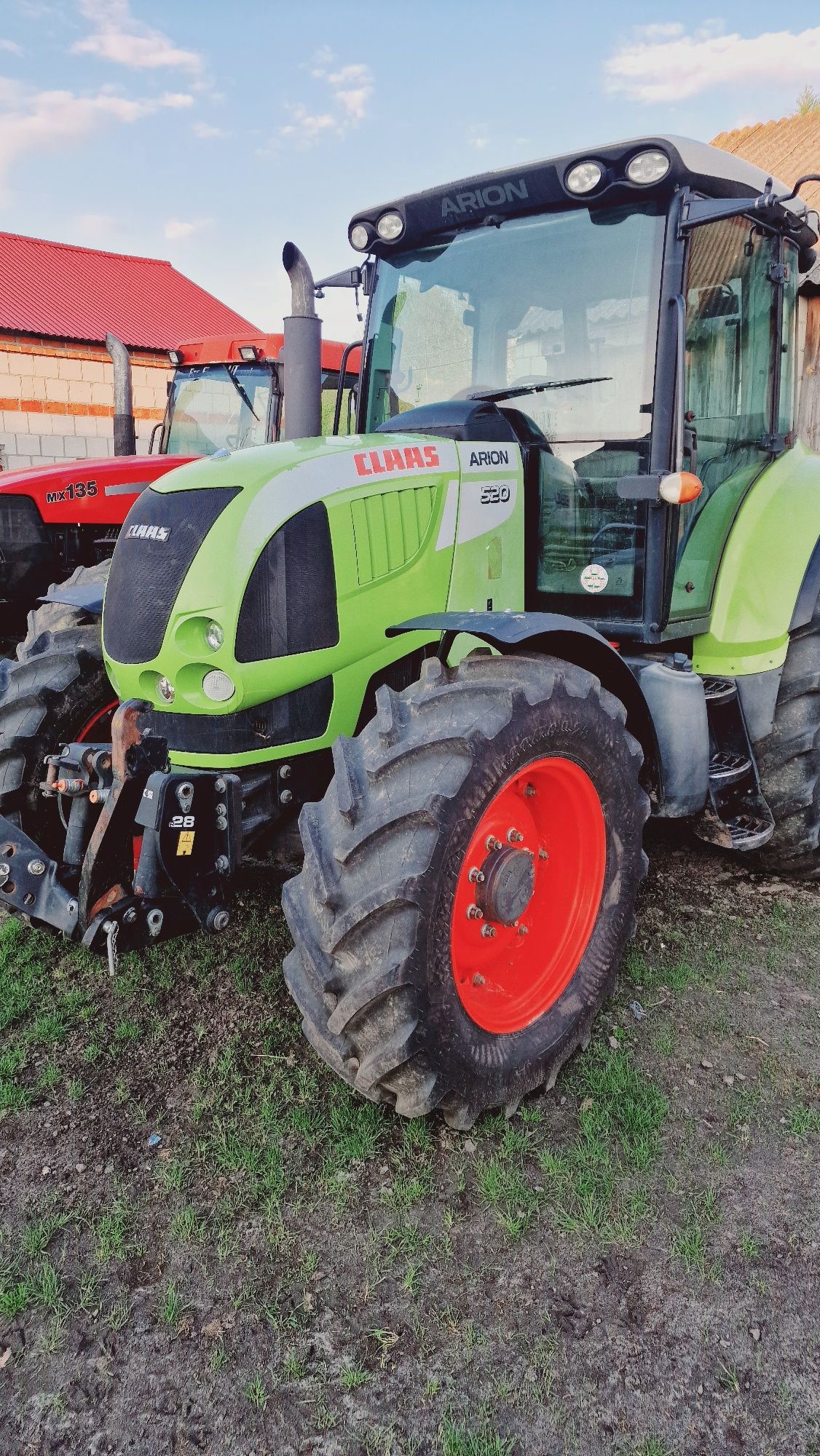 CLAAS Arion 520. 2008. John Deere.