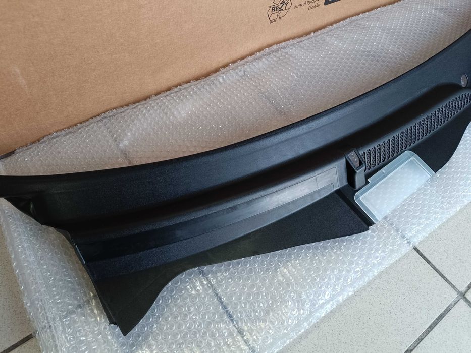 Torpedo Plastico Escovas Audi A3 8L NOVO e ORIGINAL AUDI