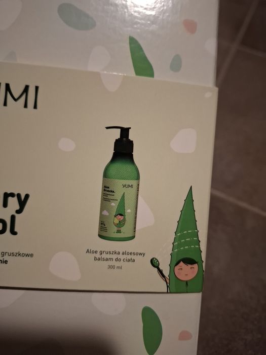 Żel pod prysznic 400 ml i balsam do ciała 300 ml Aloe gruszka Yumi