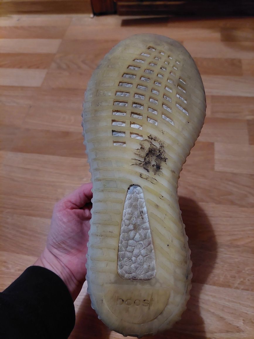 Крoсівки Адідас Yeezy