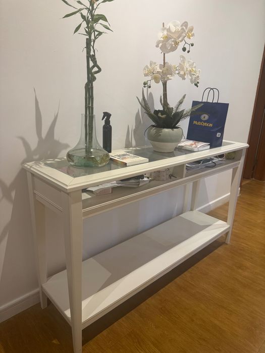 Consola branco - Aparador/hall de entrada