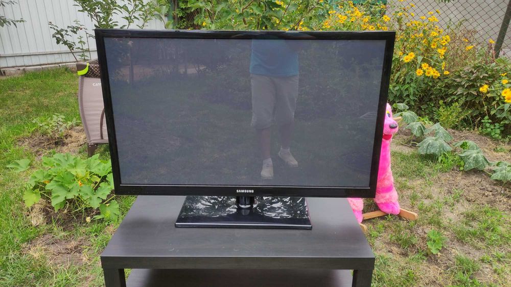 Телевізор Samsung ps43d450