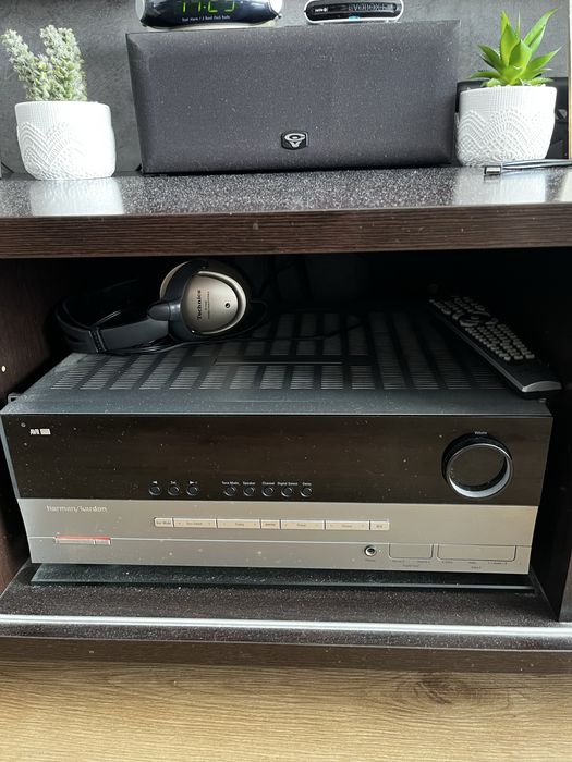 Zestaw kina domowego Harman AVR 145 i Cerwin Vega
