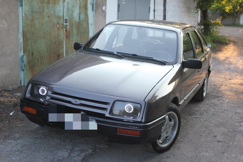 Прозорі поліровані скло фар фари Ford Scorpio Sierra Transit стекло