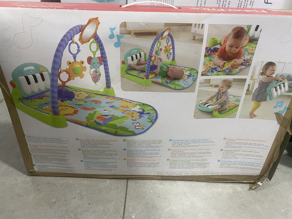 Tapete/ginásio e piano de mãos e pés Fisher Price