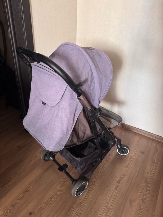 Коляска прогулянкова