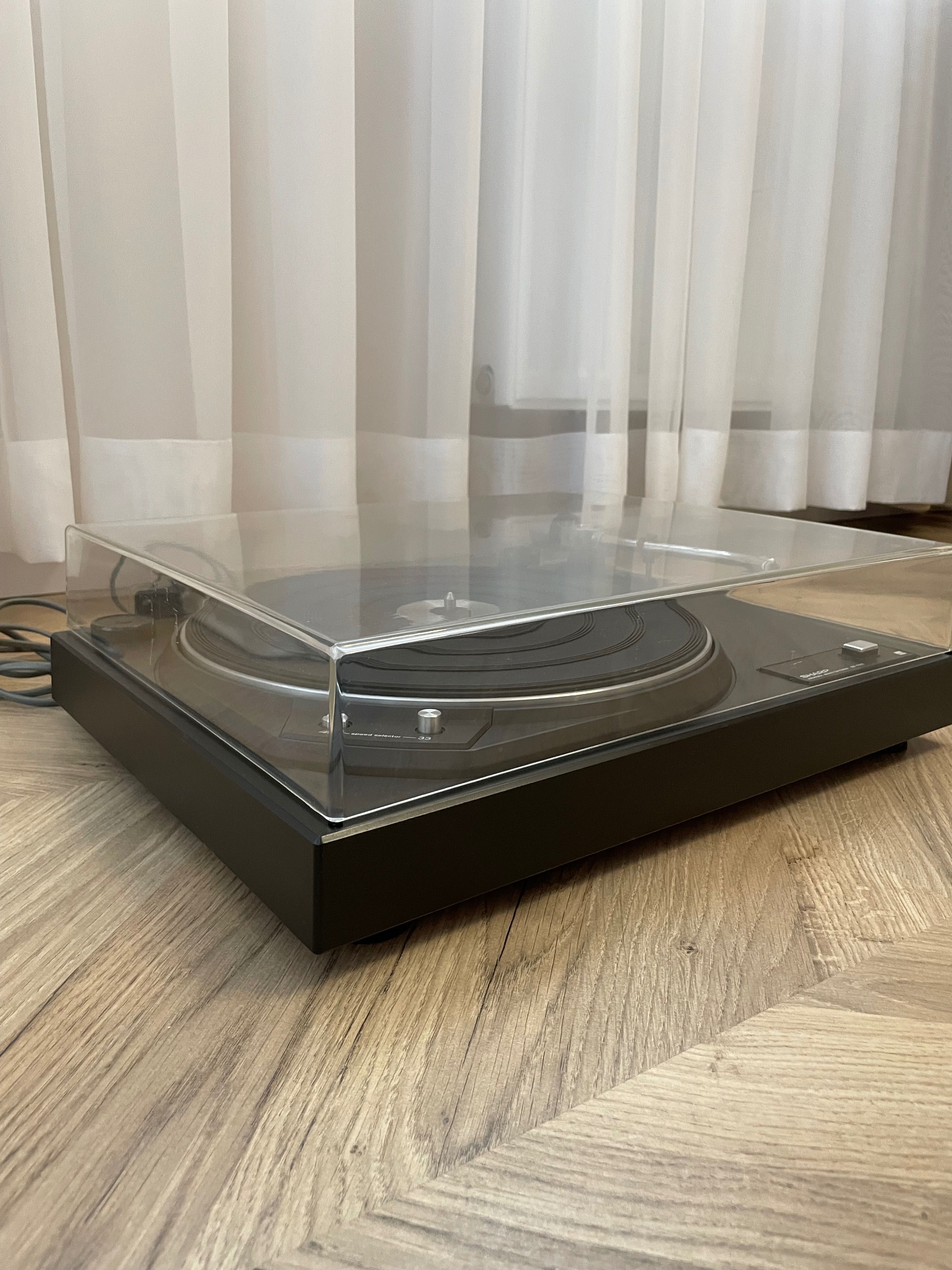 Gramofon Sharp RP-1122