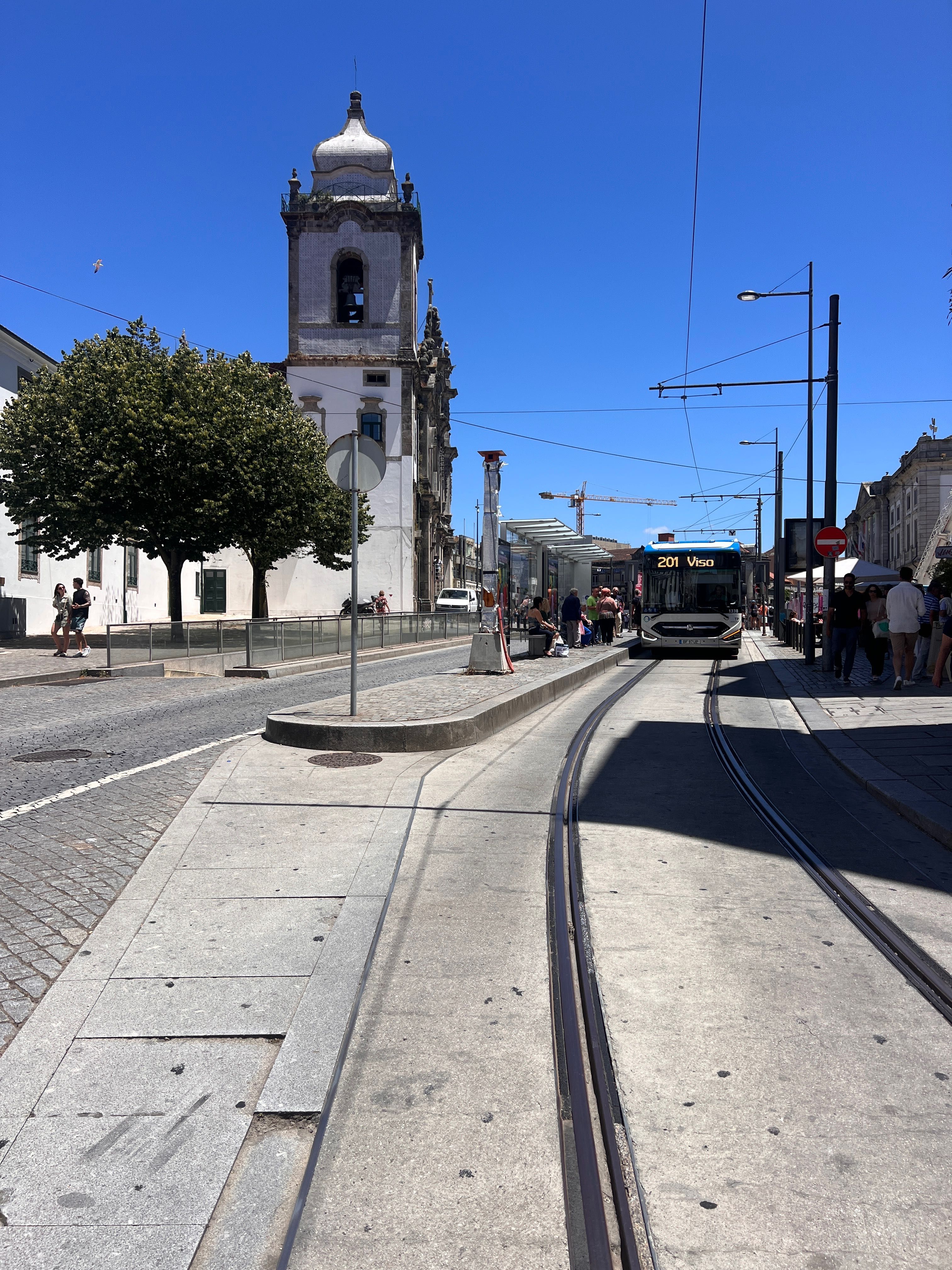 Alugo restaurante pronto a funcionar na baixa do Porto