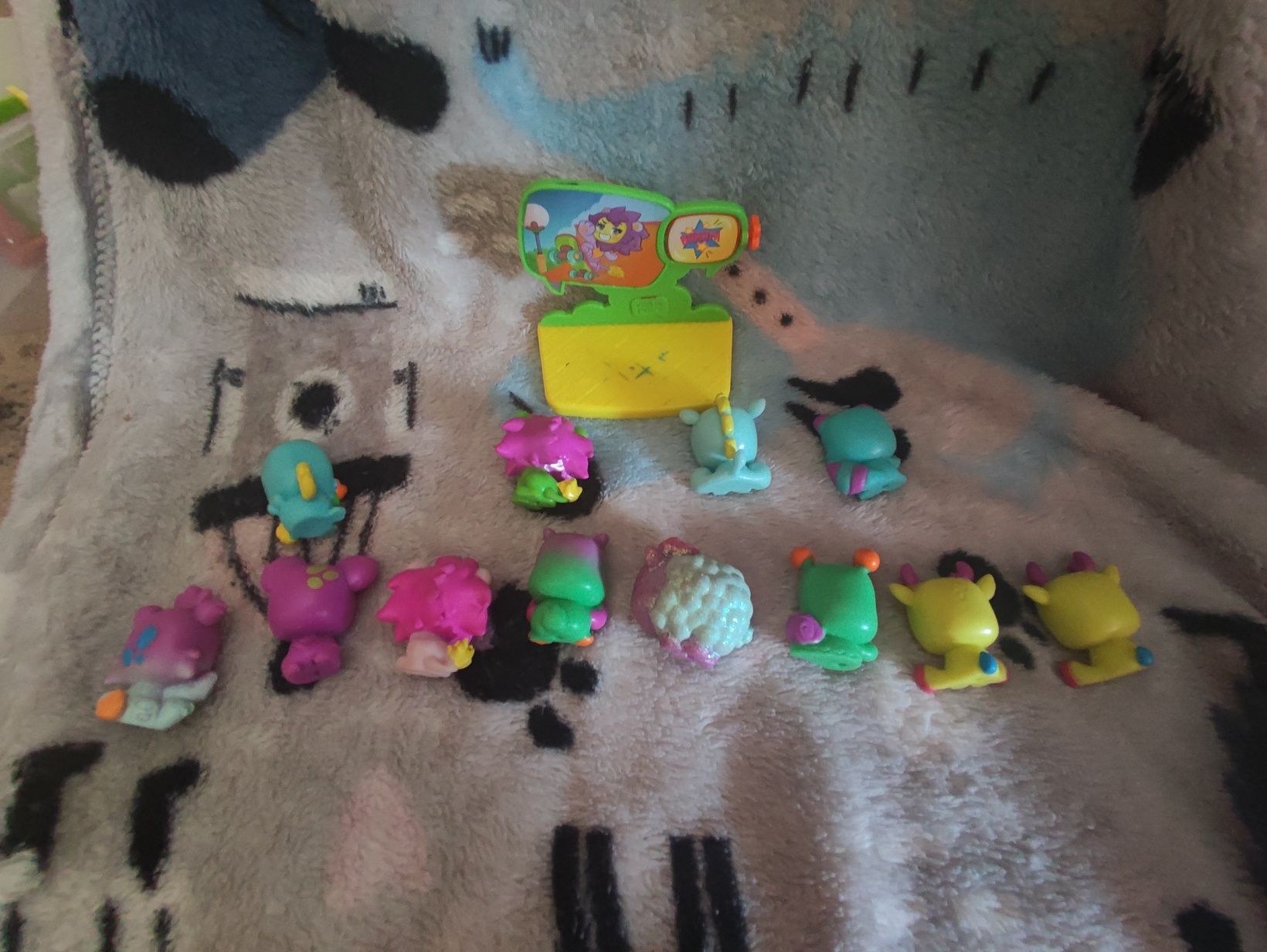Zestaw figurek moji pops zwierzęta+ scenka