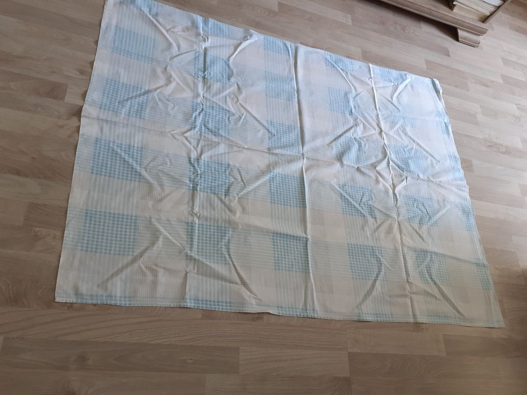 Obrus bawełniany 108x140 cm biały w niebieską kratę