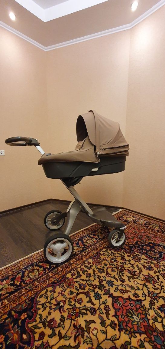 Stokke Xplory v4. Дитяча коляска.