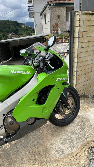 Kawasaki Ninja Zx9R