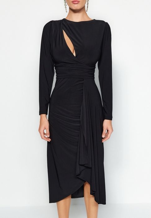 Красное и Чернон Вечернее платье Waggon сапоги Guess