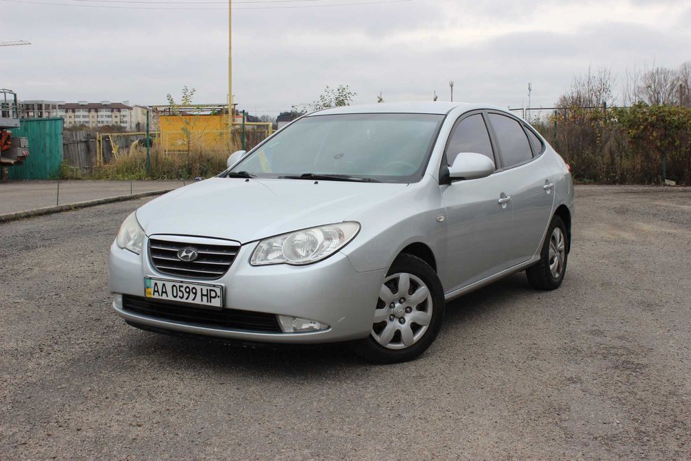 Hyundai Elantra 2008 року