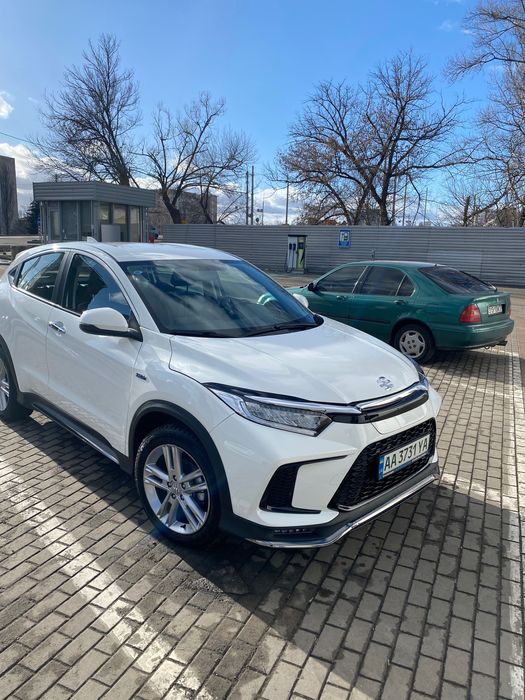 Продаж електромобіля Honda VE-1