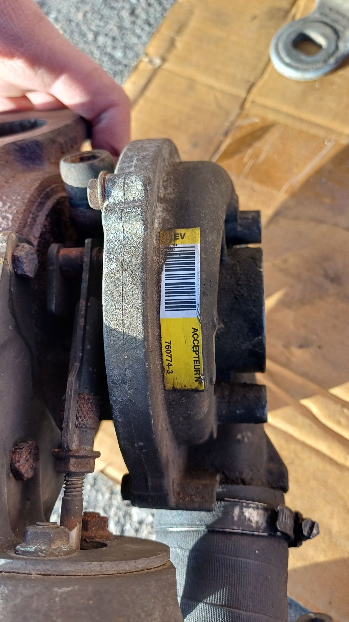 Паливна рампа Ford modeo mk3 2.0